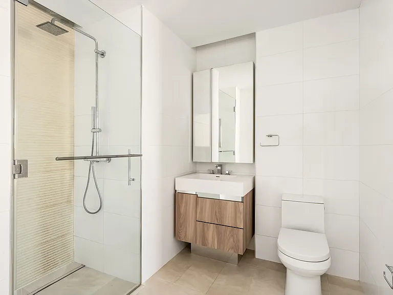 555 W 43rd St #9M — Photo 7