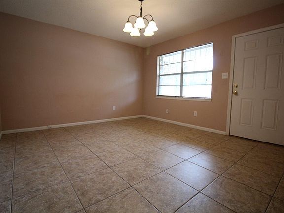 2nd image of 2810 Donley St