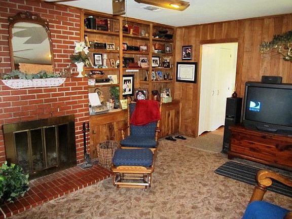 5th image of 908 Park Ln