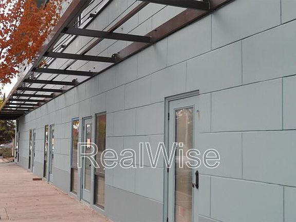 2nd image of 502 SW Evergreen Ave APT 203