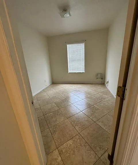 3422 Santa Rita Ln — Photo 5