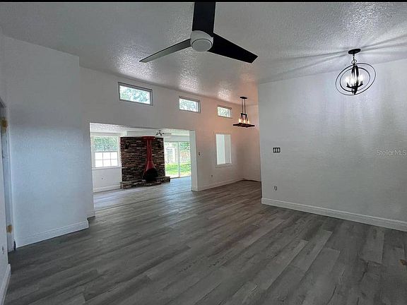 4th image of 1404 E 8th St