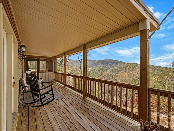2nd image of 1489 Round Mountain Rd