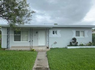 9435 SW 39th St, Miami, FL 33165