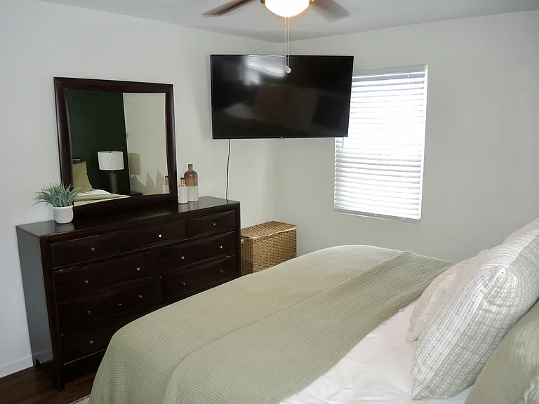 926 Clanton Rd — Photo 14