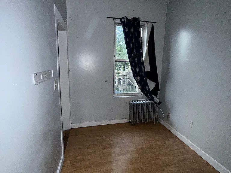 31 Clarke Ave #2 — Photo 7