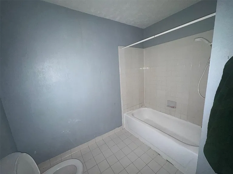 3807 Cypressdale Dr — Photo 10