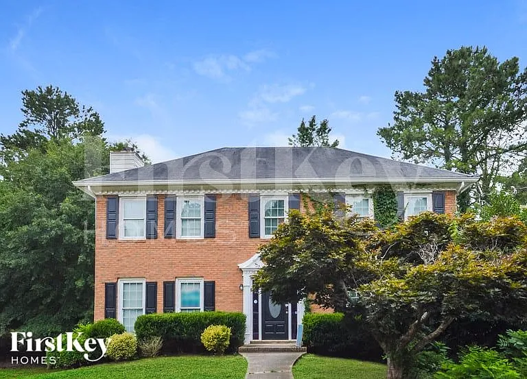 2107 Amherst Trl SE — Photo 1