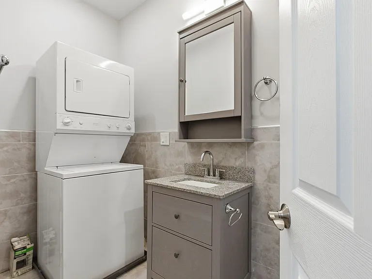 318 Concord Ave #318 — Photo 52