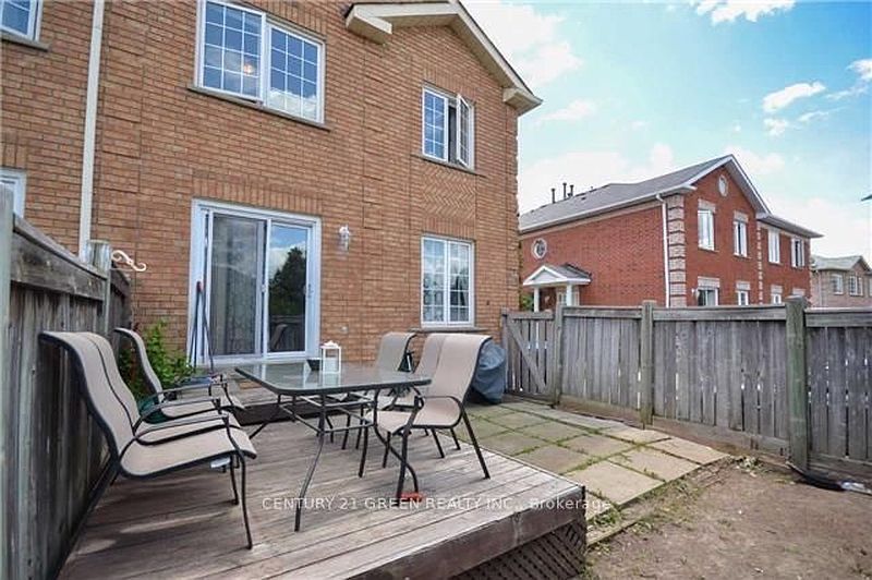 Brampton Townhouse for rent - 4 Bedrooms — photo 17