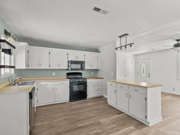 1713 Tionontati St, South Lake Tahoe, CA 96150