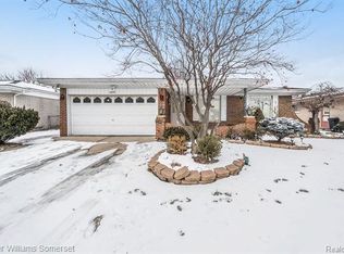13599 Terra Santa Dr, Sterling Heights, MI 48312
