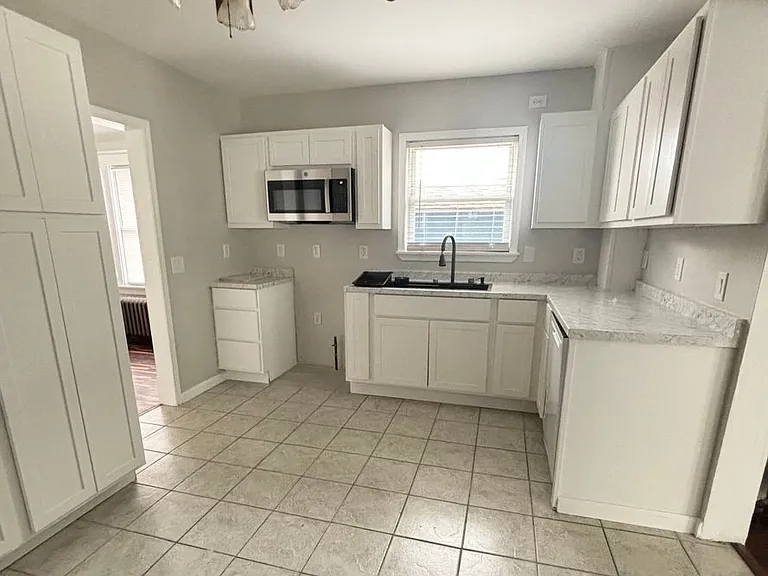 715 W Court St — Photo 13