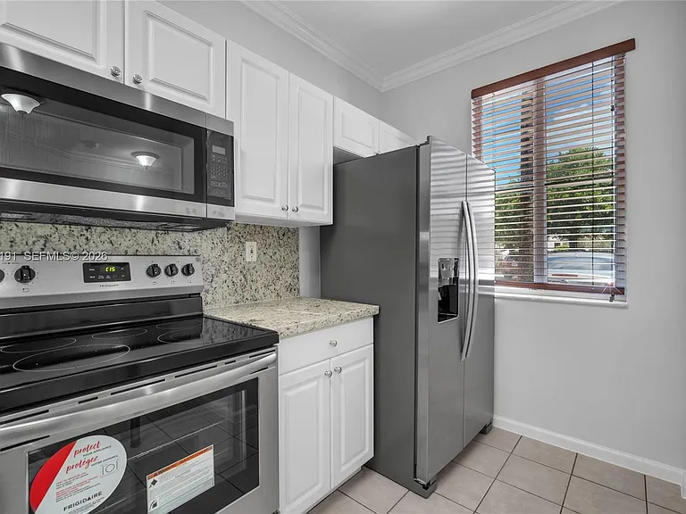 17359 NW 7th Ave #1505 — Photo 11