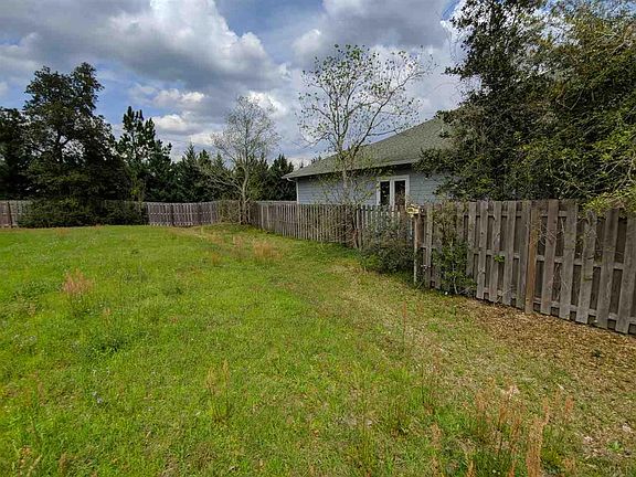5th image of 8739 Salt Grass Dr