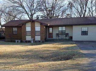 499 Riverside Dr, Byers, TX 76357