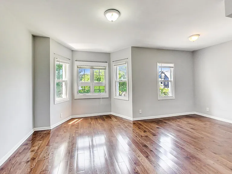 1725 N Kedzie Ave #2 — Photo 2