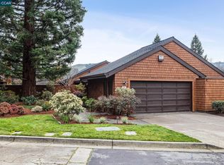 332 Village View Ct, Orinda, CA 94563