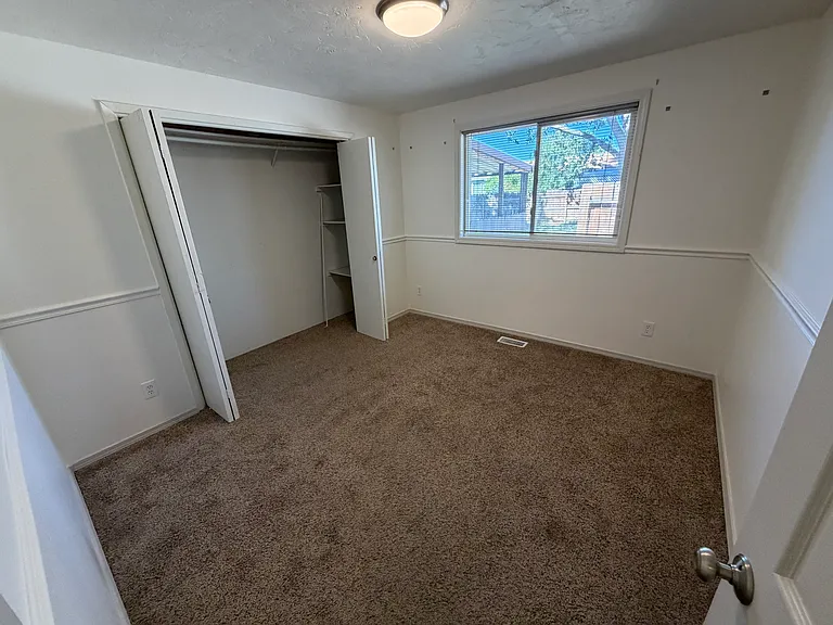 1155 S 5 W — Photo 20