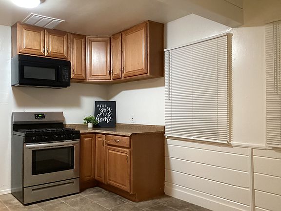 3rd image of 34997 Avenue H