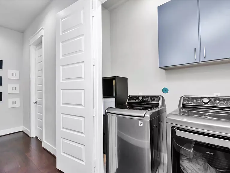 2107 Engelmohr St — Photo 16