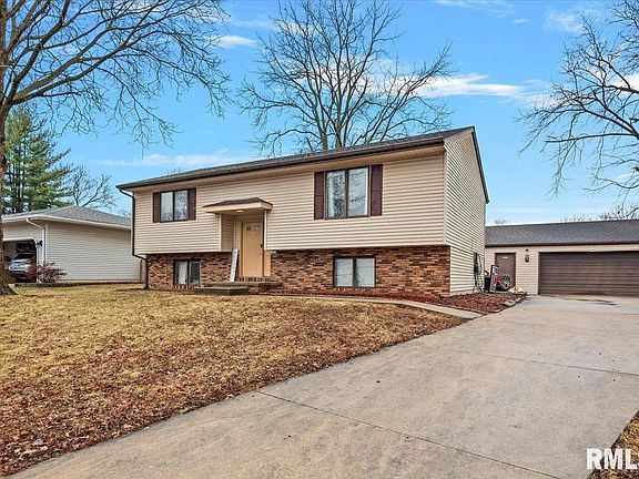 2nd image of 27 Skyview Dr