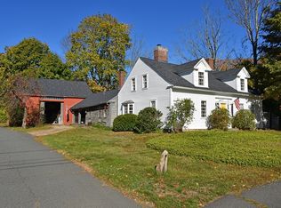 23 N Main St, Petersham, MA 01366