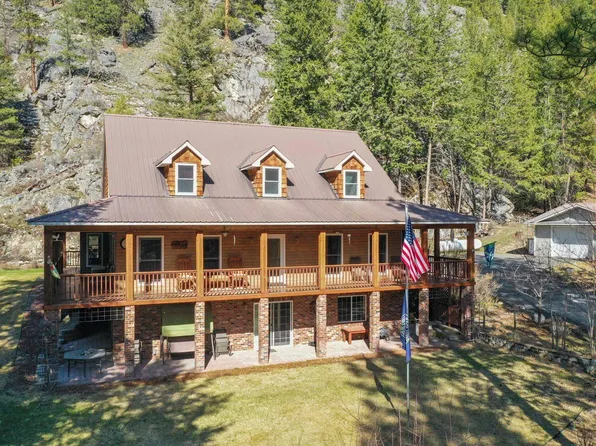 578 Customs Rd, Curlew, WA 99118