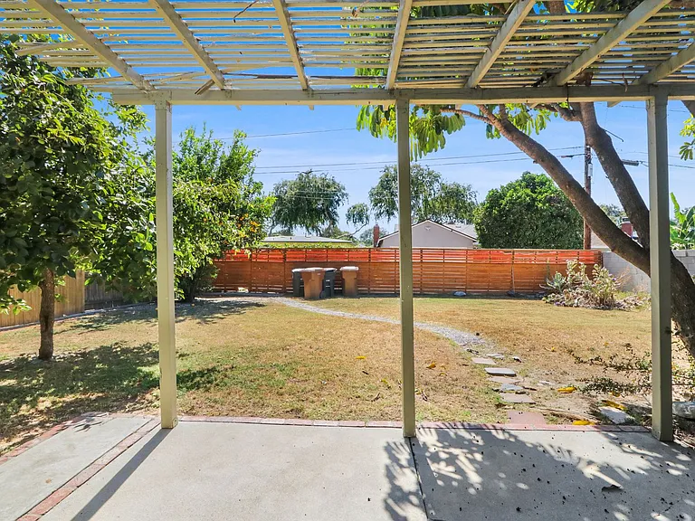 413 Adlena Dr — Photo 14