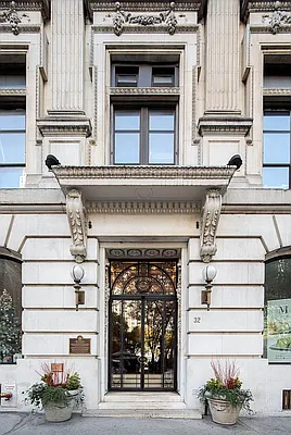 Sold by Christie's International Real Estate Group, LLC | media 6