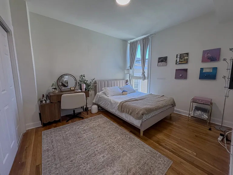 1934 Green St #3 — Photo 14