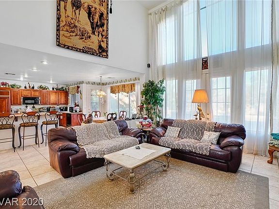4th image of 1574 Augusta Glen Ave