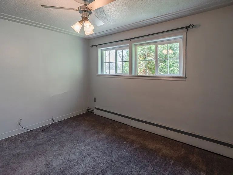 505 S 10th St — Photo 11