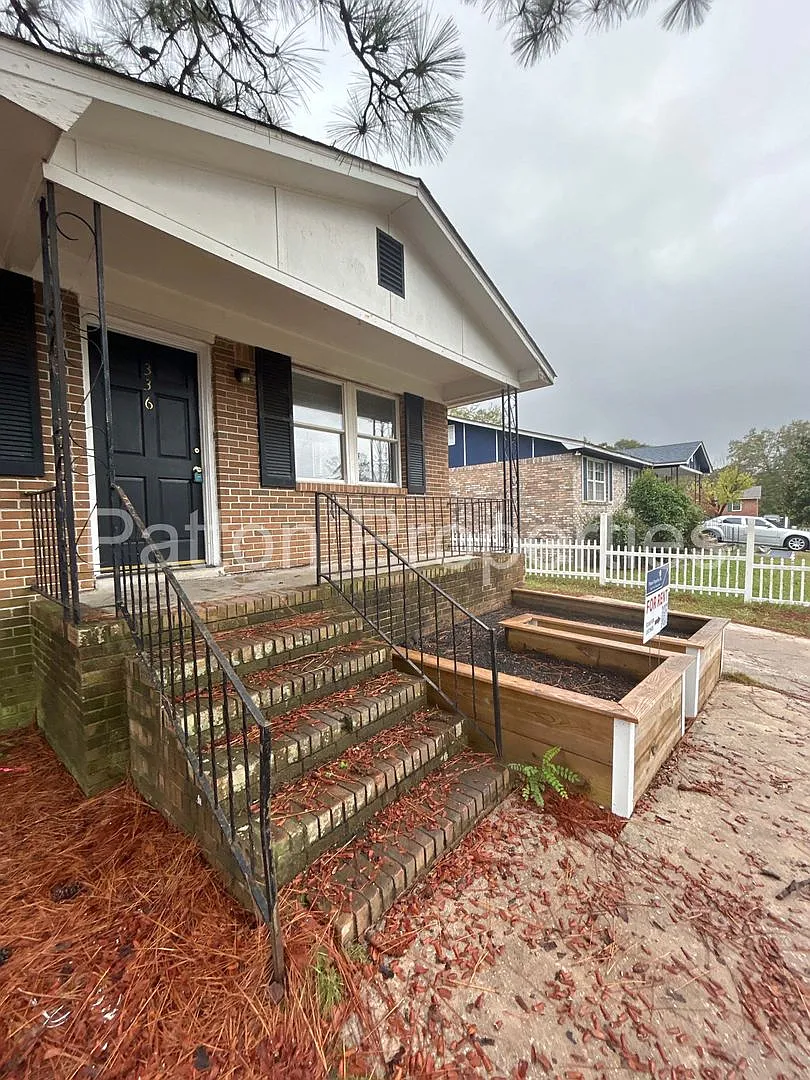 Building Photo - 336 Ovanta Rd