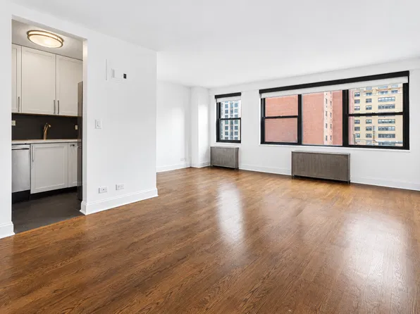 200 E 27th St APT 10J, New York, NY 10016