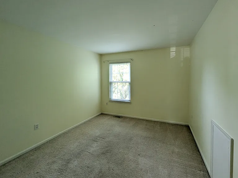 7102 Union Ct — Photo 18