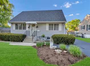 532 Webster St, Batavia, IL 60510