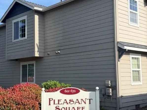 668 Midway Rd, Medford, OR 97501