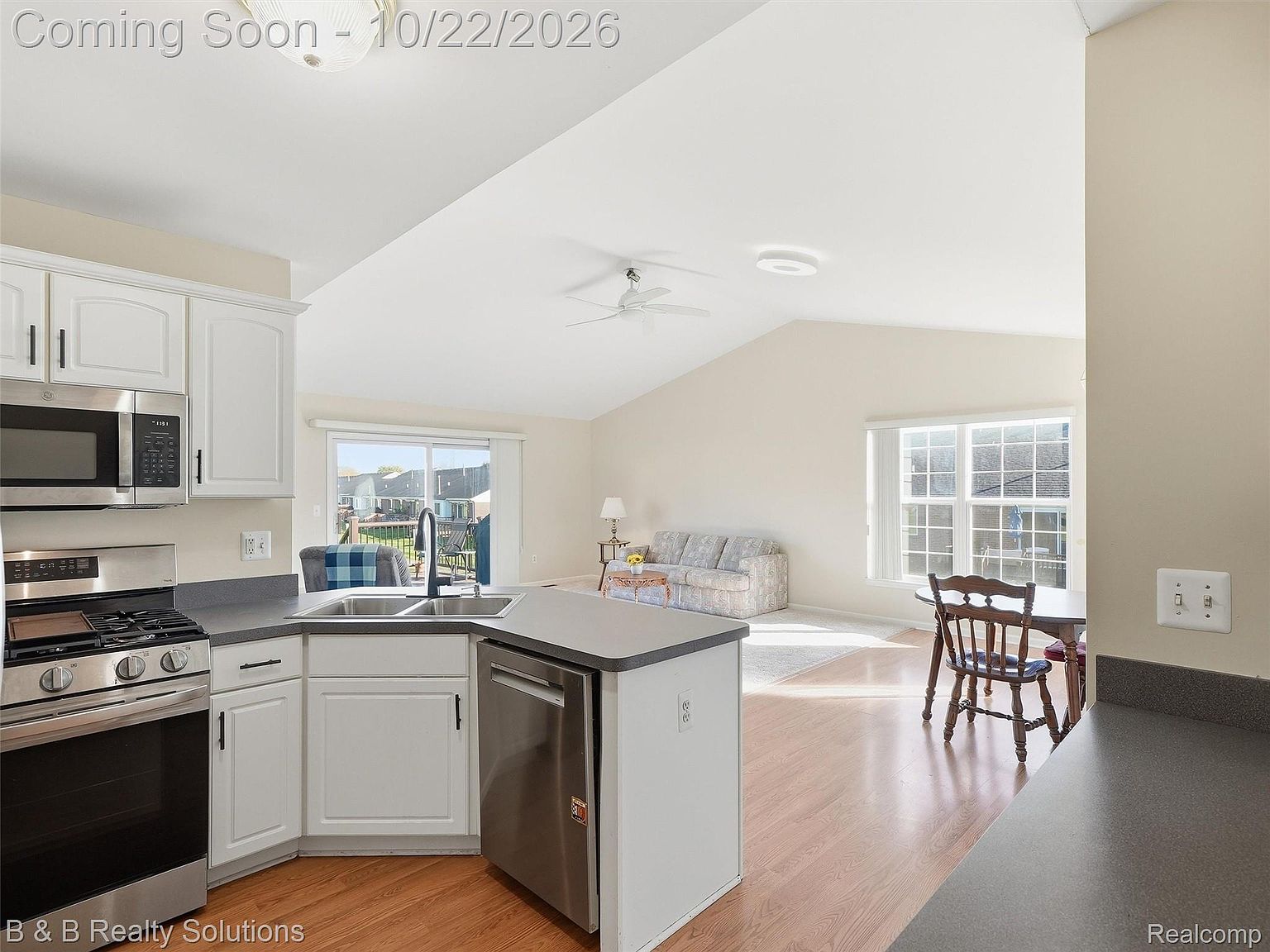 439 Ewell St, photo 24