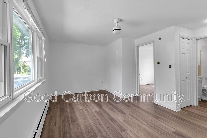 1st image of 5752 Main St