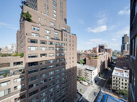 Rented by MNS Marketing | media 17