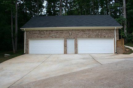 4 Car Detached Garage