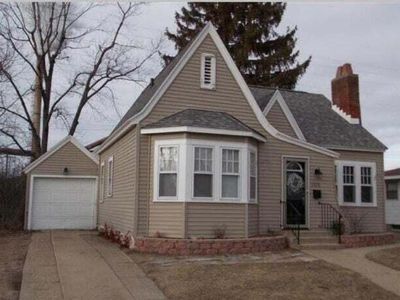 1070 W Broadway Ave, Muskegon, MI, 49441