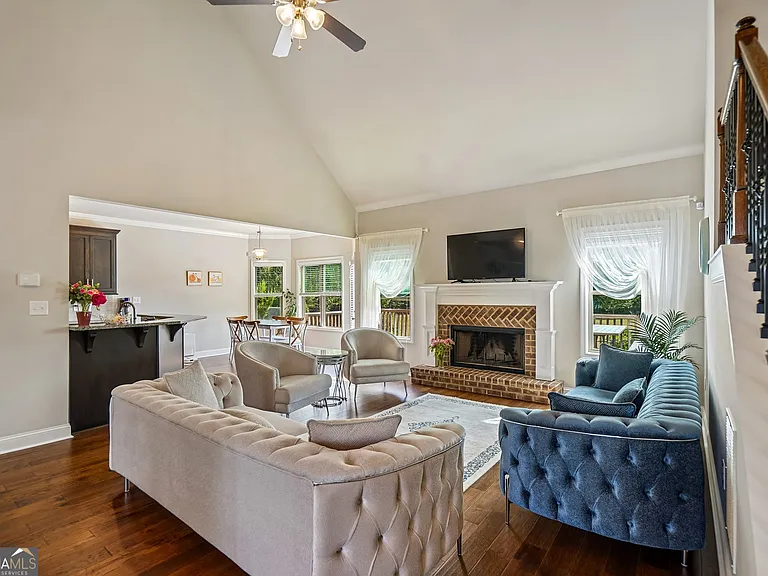 1354 Horseshoe Bend Ln — Photo 17