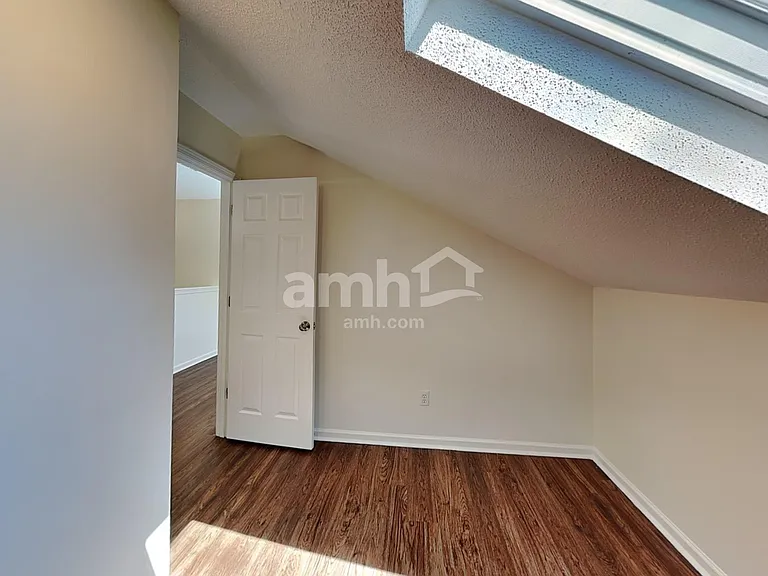 4415 Hounds Run Dr — Photo 11