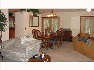 520 River Oaks Dr, Osteen, FL 32764