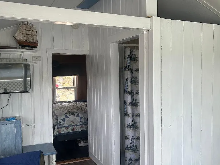 28 Seconsett Point Rd #C — Photo 11