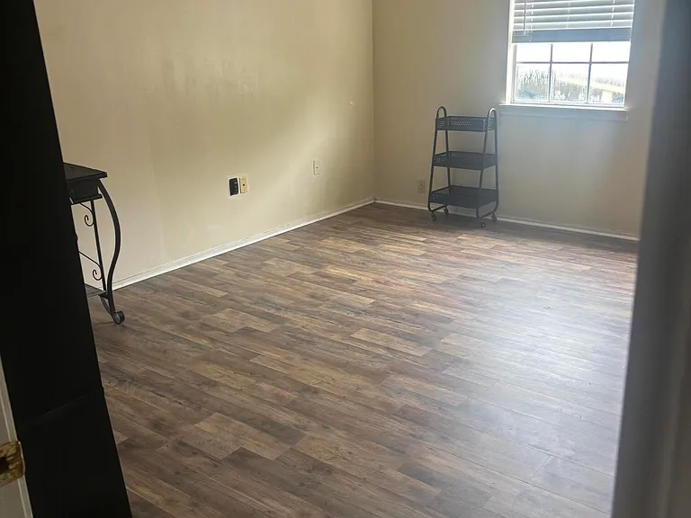 1312 Dulles Dr #D — Photo 12