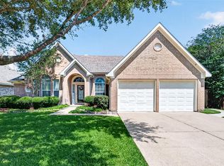 3115 Millbrook Dr, Pearland, TX 77584