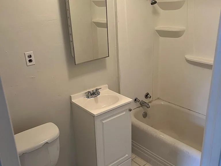 1440 Victorian Ave #4 — Photo 8